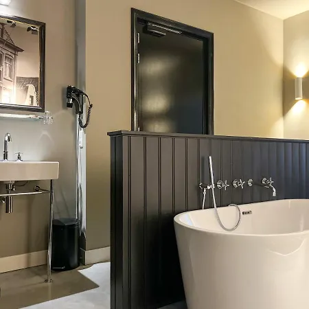 Van der Gang Suites-2